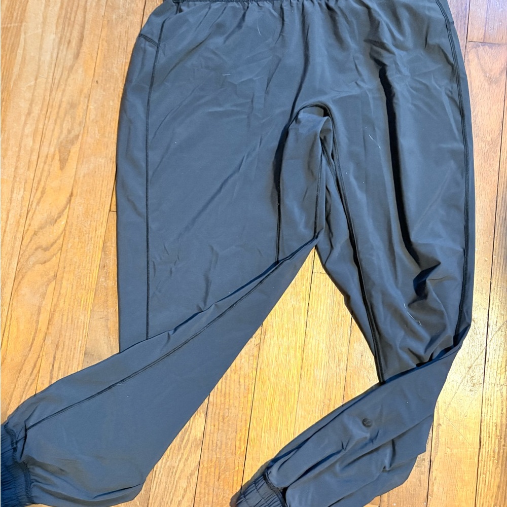 lululemon athletica women’s gray Joggers